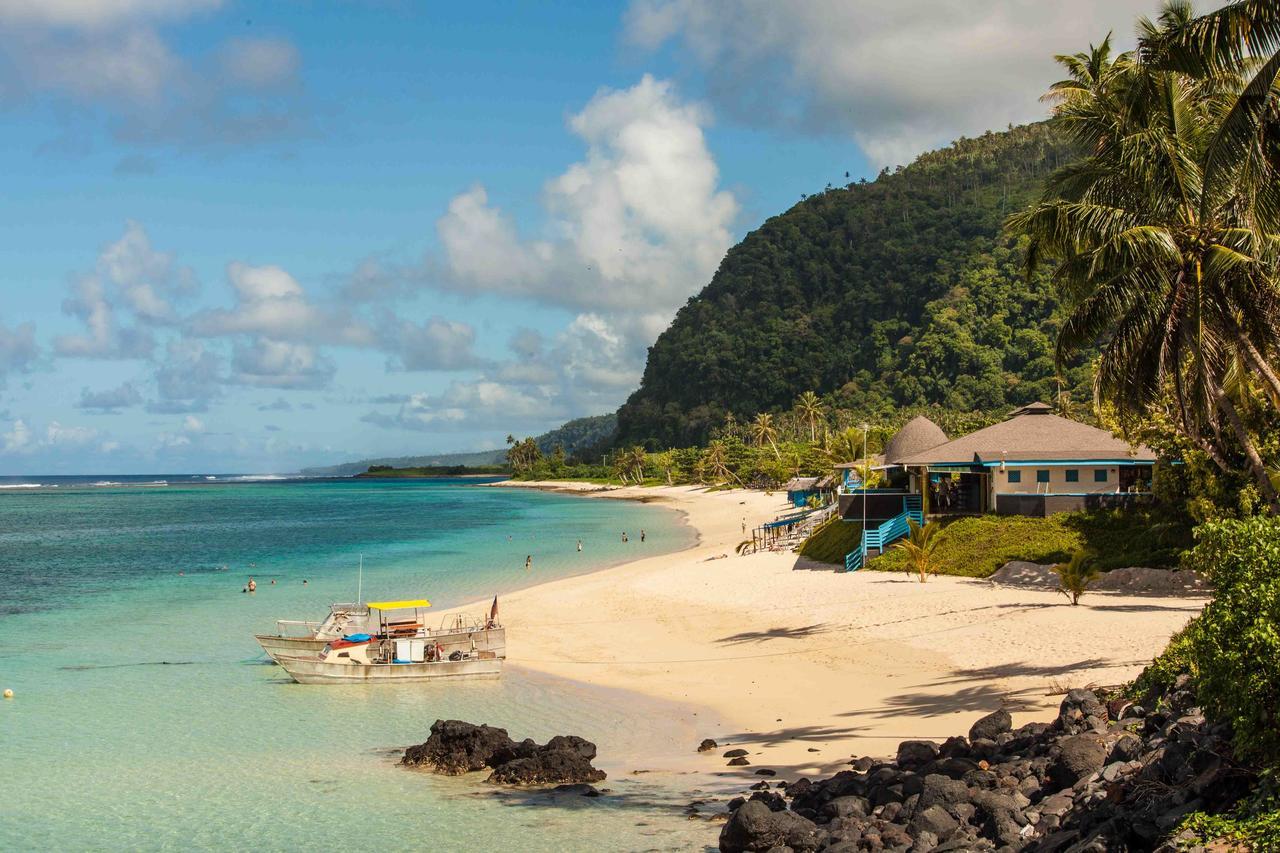 Litia Sini Beach Fales Lalomanu Exterior photo