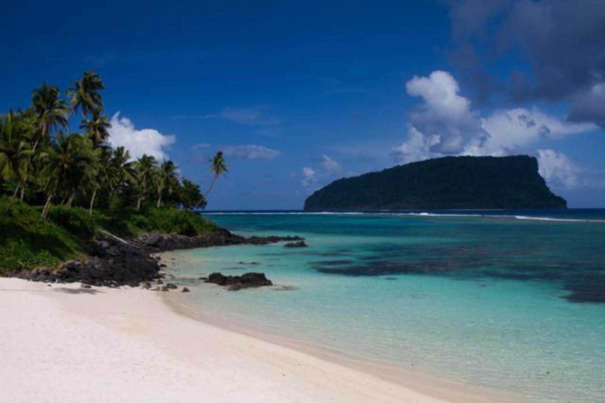 Litia Sini Beach Fales Lalomanu Exterior photo
